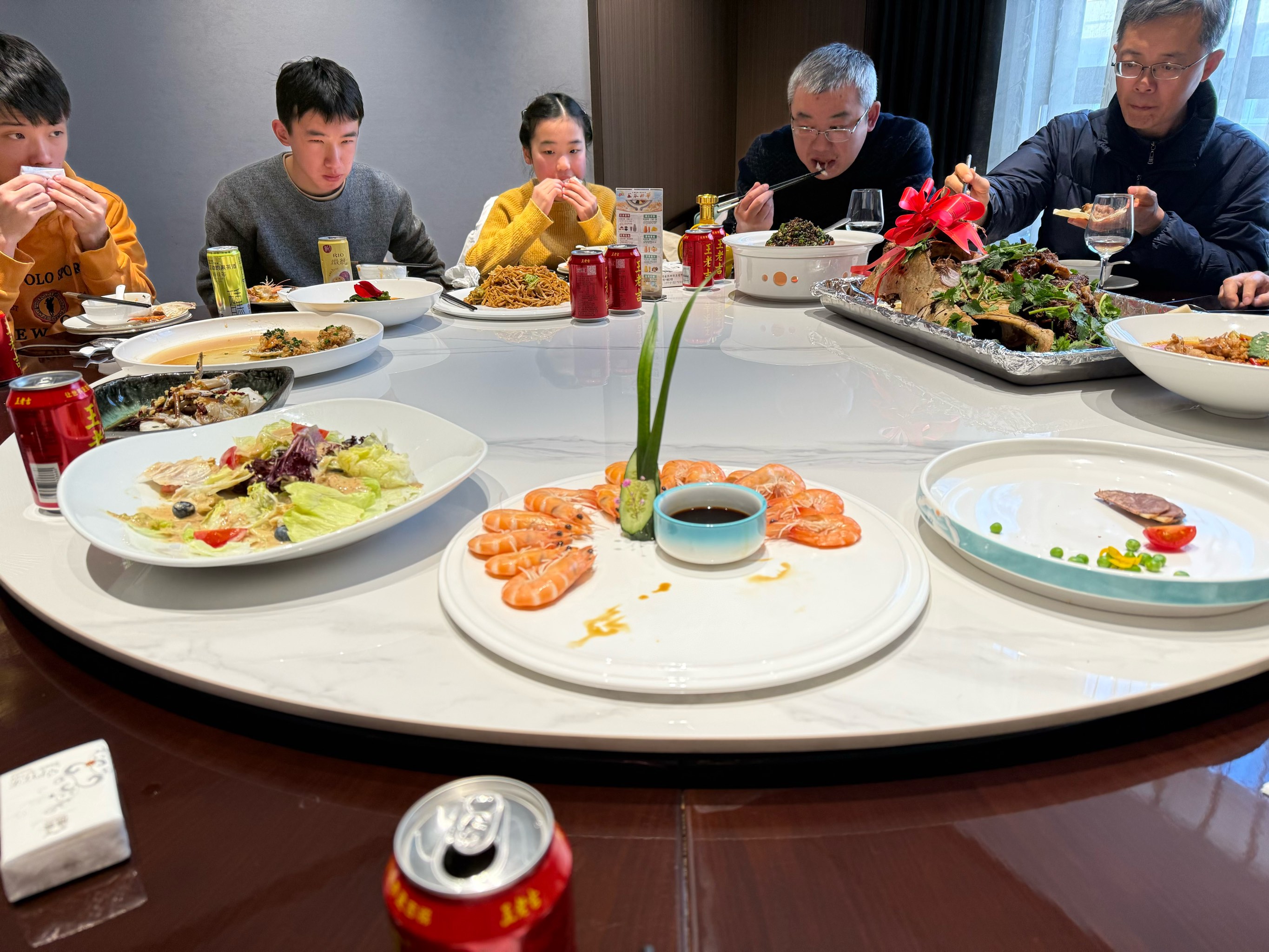 新增本土适合聚餐吗现在(本土有新增病例可以出省吗)